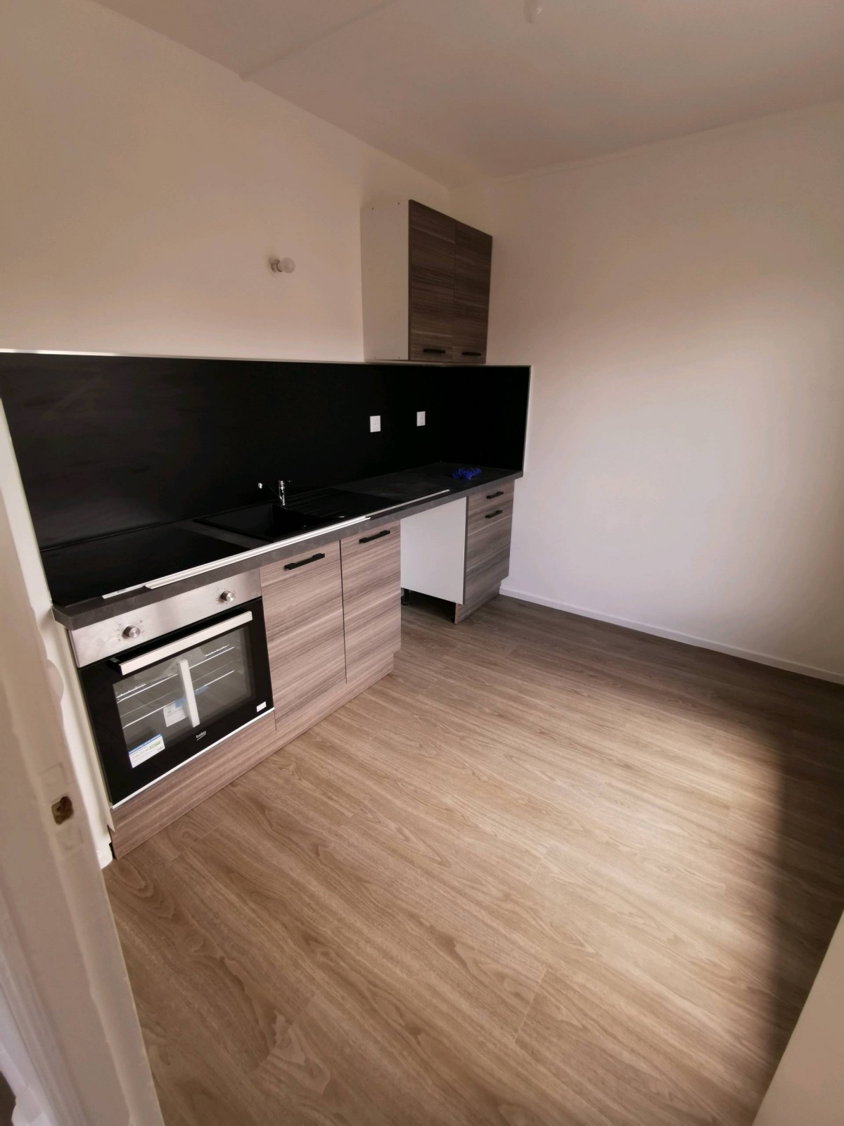 Changement de revêtement de sol pour un logement à Rouen