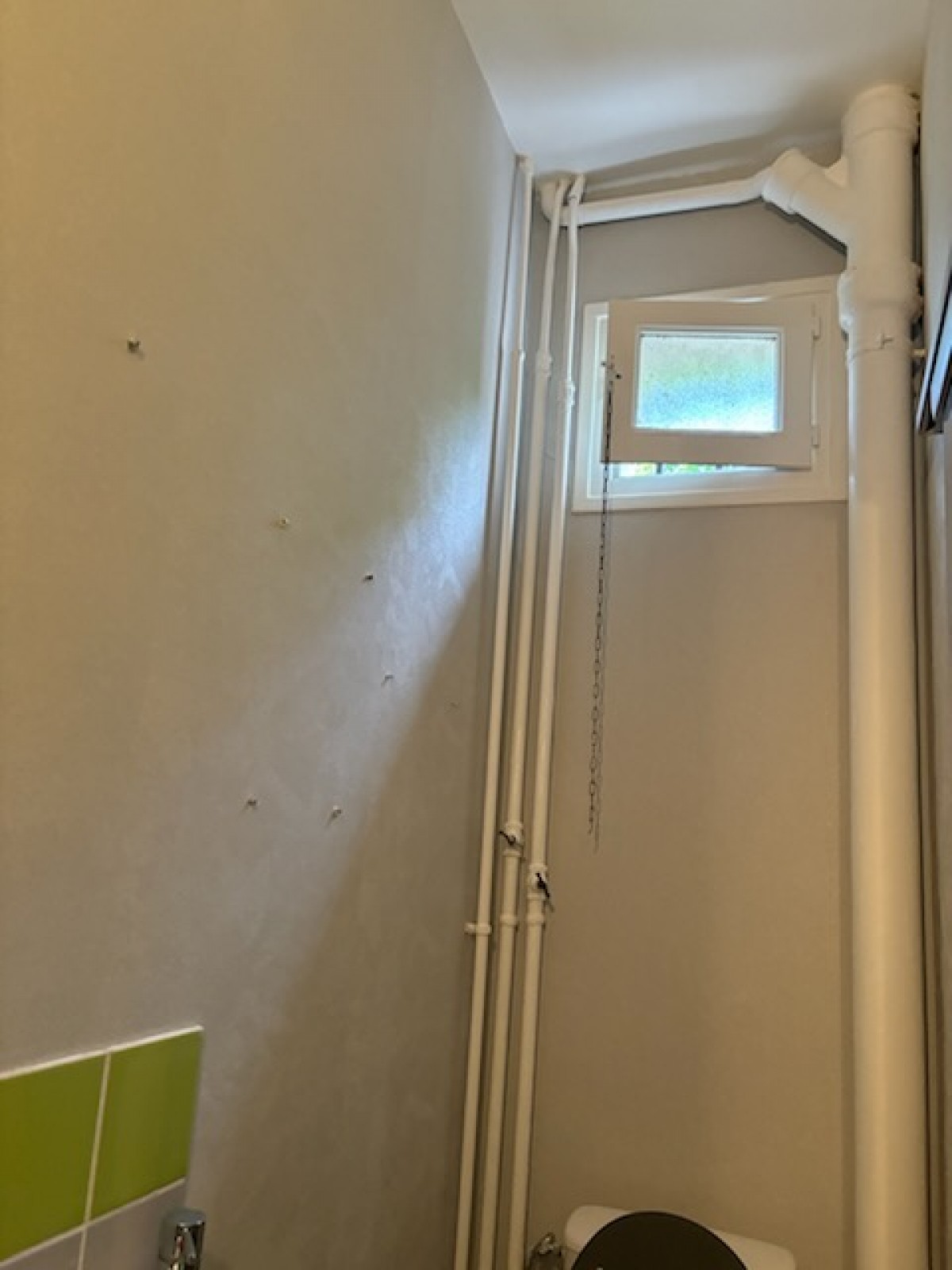 rénovation d'un toilette sur la commune de Bihorel