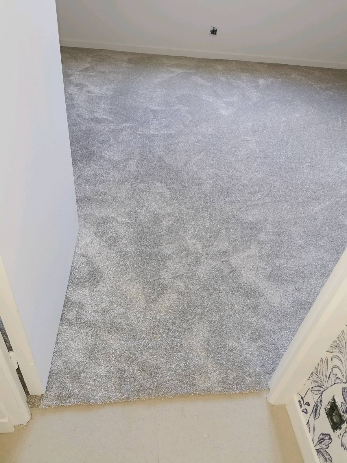 Pose d'un revêtement de sol en moquette dans une maison à Varengeville-sur-Mer proche de Dieppe 76