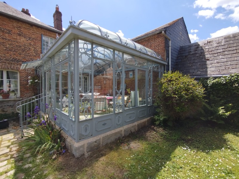 mise en peinture d'une véranda sur le secteur de Quincampoix 