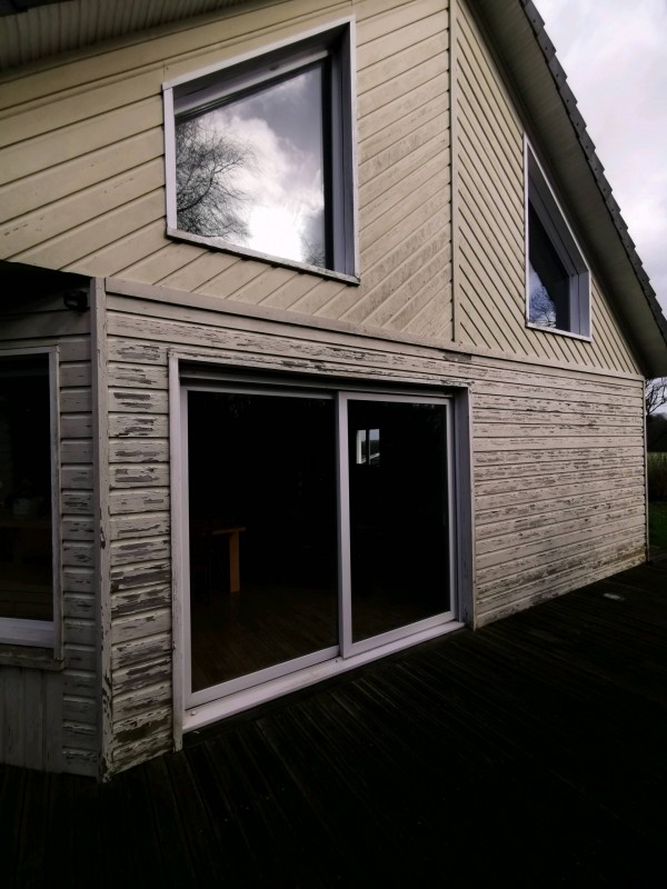 Réfection d'une façade en clin sur la commune de Saint-Jean du Cardonnay