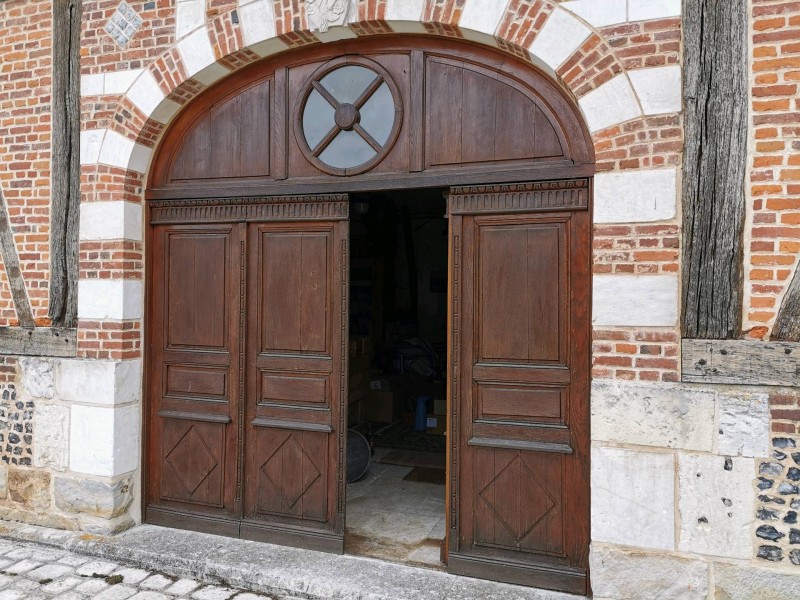 Démarrage d'un ravalement extérieur en colombage sur la commune de RY 76