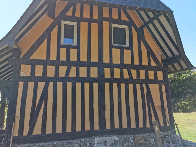 Entreprise pour un ravalement de façade sur une ancienne longère à Malaunay proche de Rouen 76