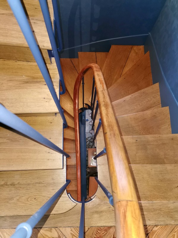 Rénovation d'une cage d'escalier à Mont-Saint-Aignan