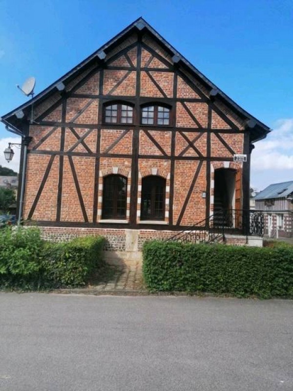 Démarrage d'un ravalement extérieur en colombage sur la commune de RY 76